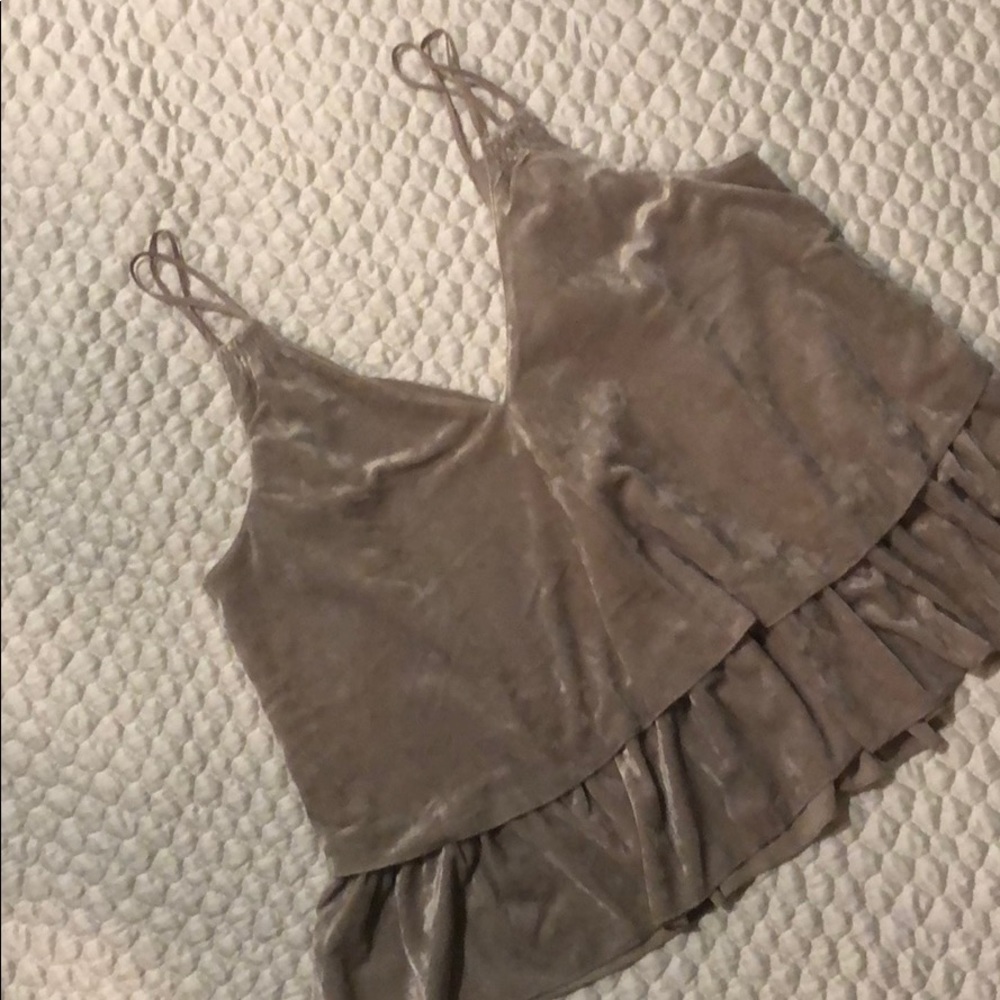 BNWT Crushed Velvet Top - Picture 2 of 5